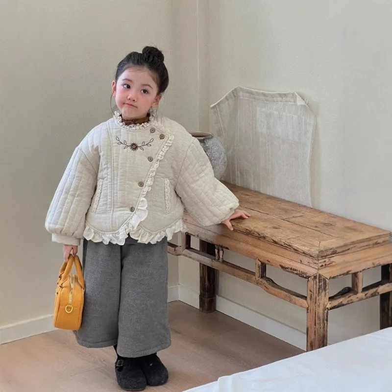 Coats Childrens Cotton Coat Winter New Girls Korean Temperament Wearing Heavy Industry Lace Jacket 2025