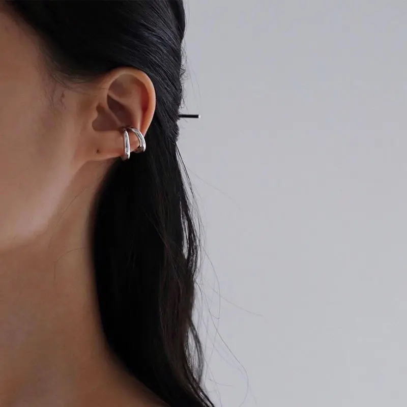 Ear Cuff French Retro Double Layer Zinc Alloy No Piercing Women Niche Minimalist Cold Style Ear Clip Lightweight Small Silver