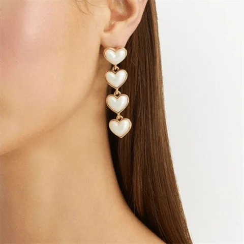 

Earrings Fashion Personality Temperament Love Stud Piercing Aretes De Mujer Pendientes Brincos Boucles D’Oreille Femmes