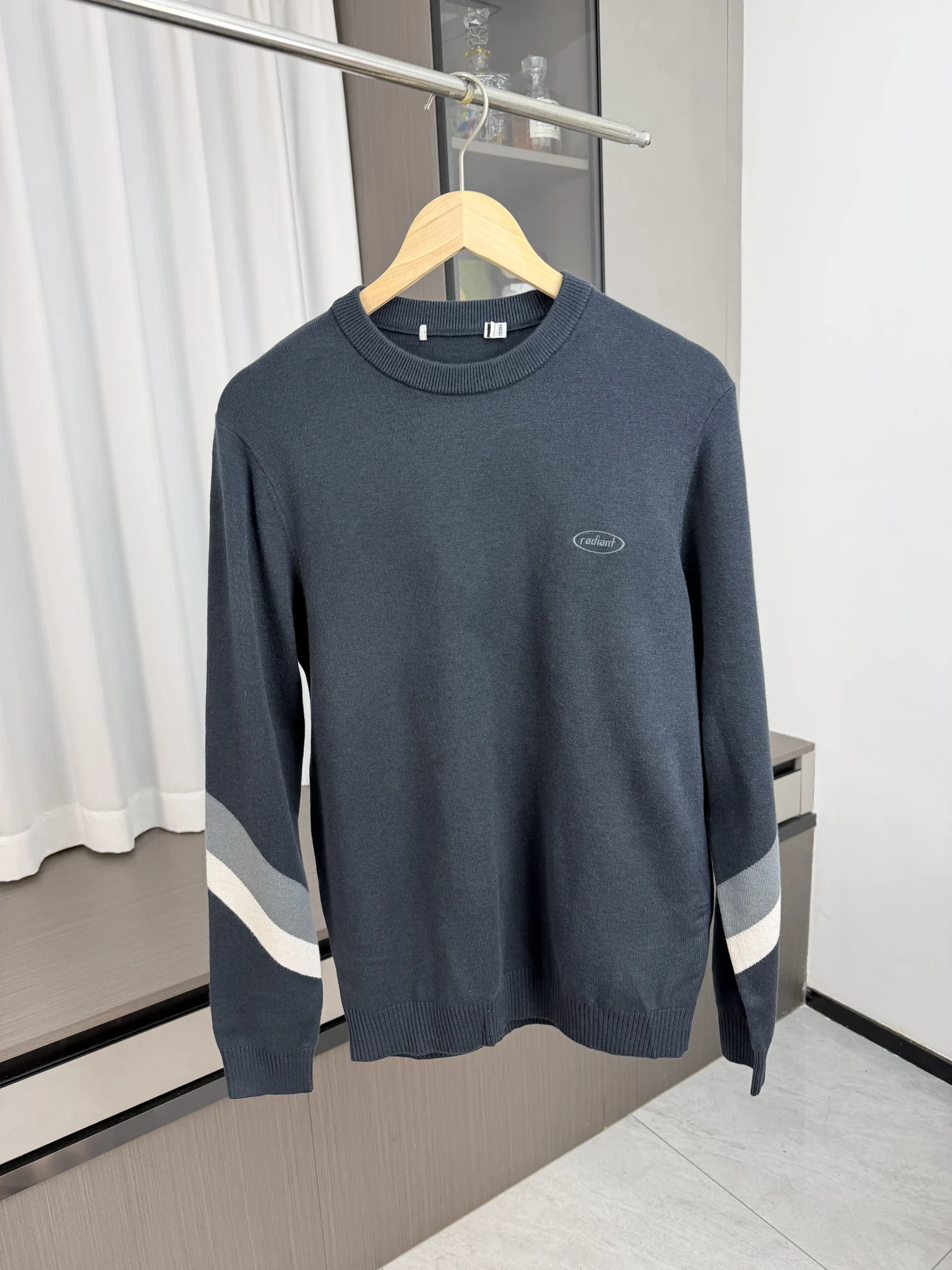 

Мягкий, приятный к телу мужской вязаный свитер с круглым вырезом, базовый слой, теплый зимний, модный повседневный молодежный прямой крой, трикотаж