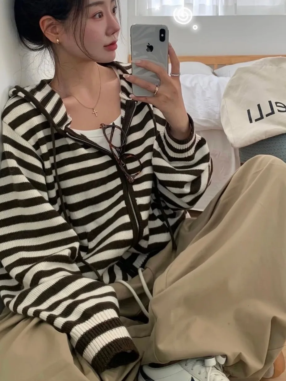 

Loose Knitted Hat Coat Women's Korean Sle Striped Loose Feeling Outerwear Autumn New Small Size Faionable Trendy Top