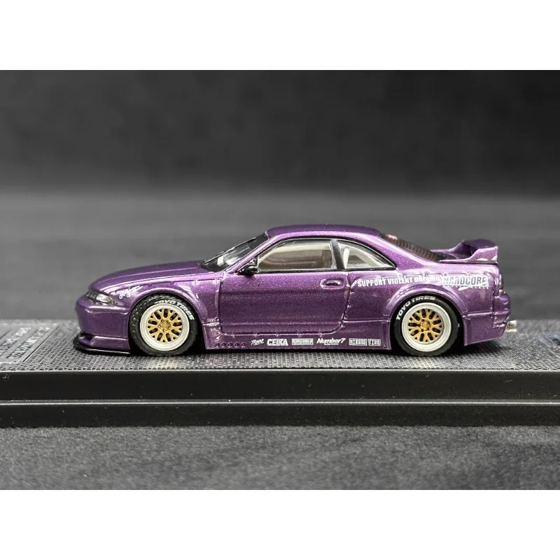 재고 1:64 닛산 GTR R33 로켓 토끼 다이캐스트 합금 자동차 모델 컬렉션 장식품, 소년 장난감, 성인 장식.