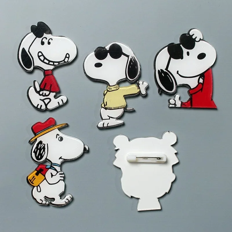 Snoopy Woodstock kreatywna para broszka metalowe kołki odznaka dżinsowa wpinka emaliowana biżuteria prezent dla kobiet i Ornament dekoracyjny