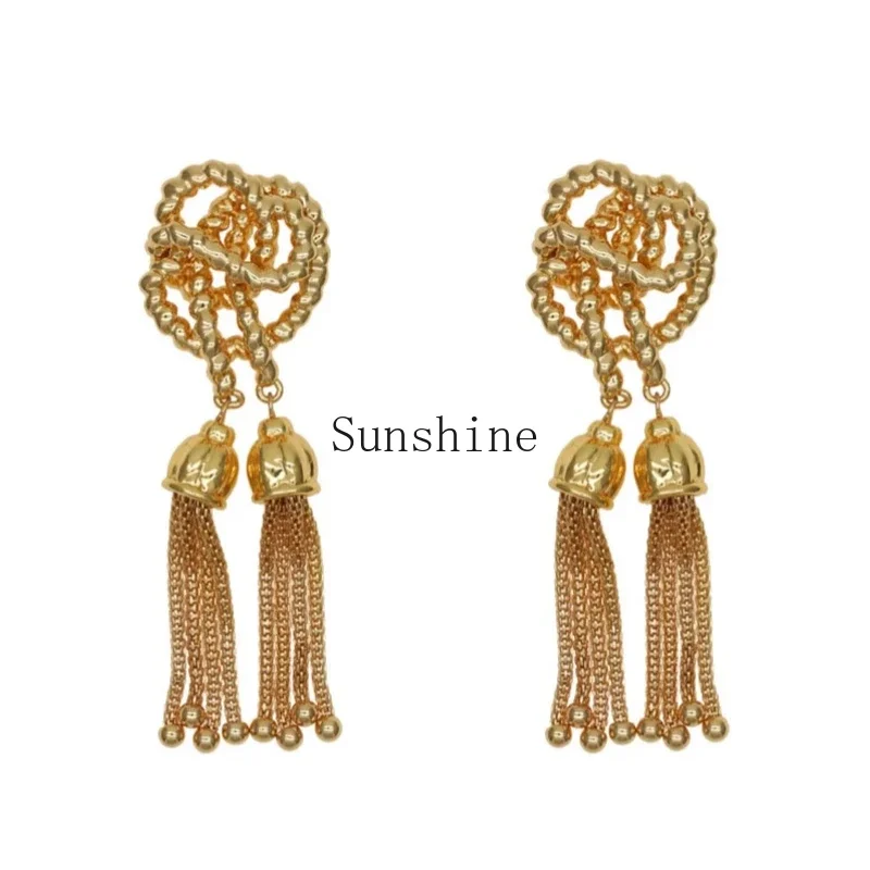 

New Chinese knotted tassel long metal earrings temperament ear clips