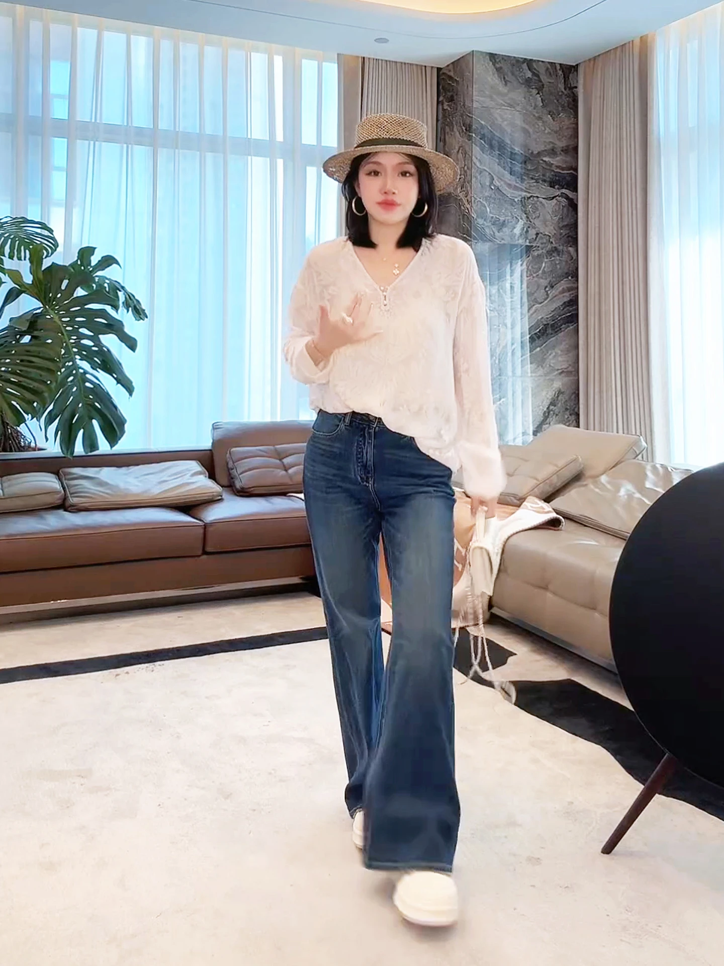 

Ele Beaded Top Faionable Sun Protection Hand Sewn Slimming Versatile Women's T-irt Polyester Long Sve V-Ne Mid-L...