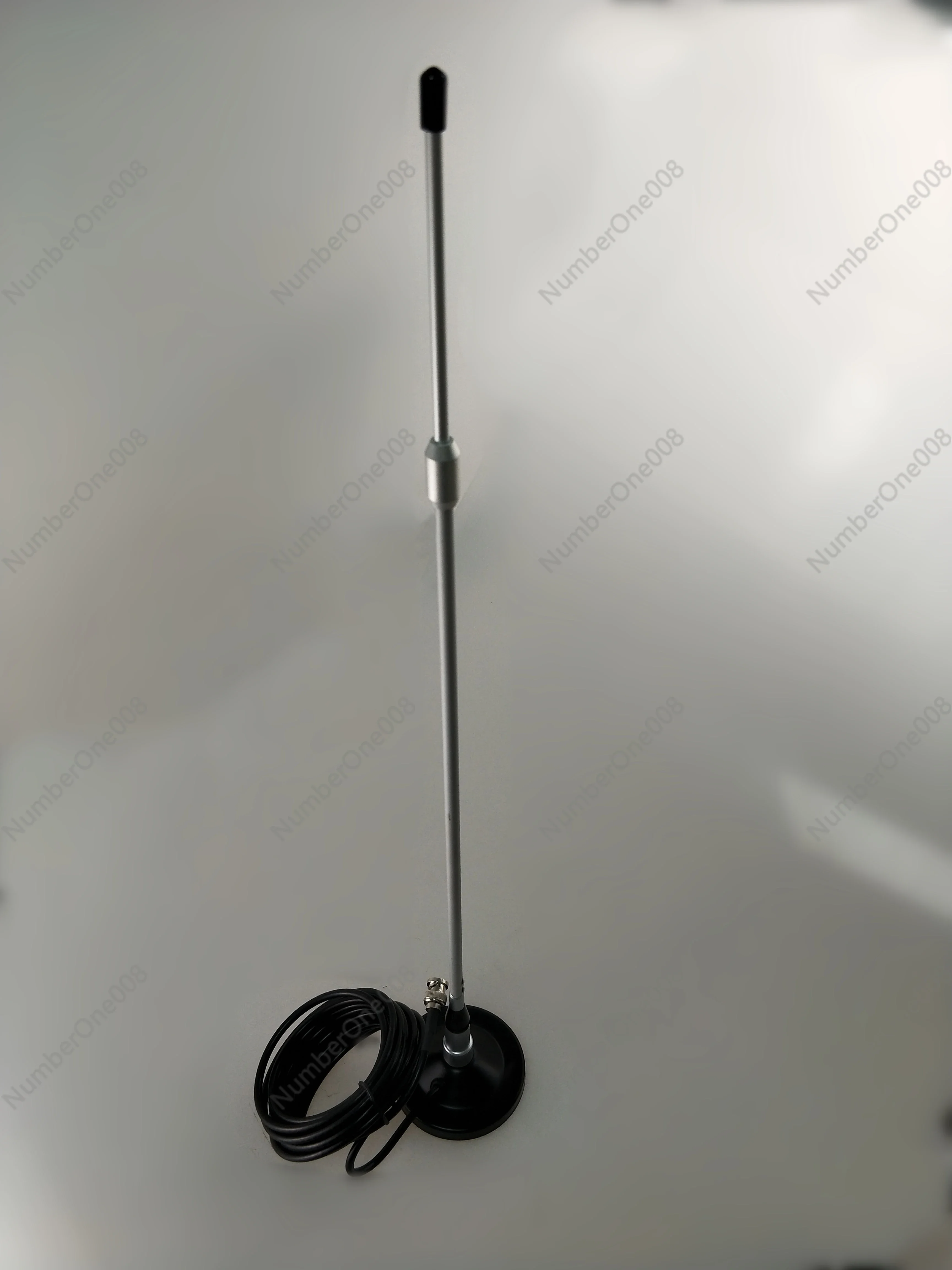 

Vehicle chuck antenna FM FM broadcast antenna RF antenna, antenna center frequency can be adjusted arbitrarily