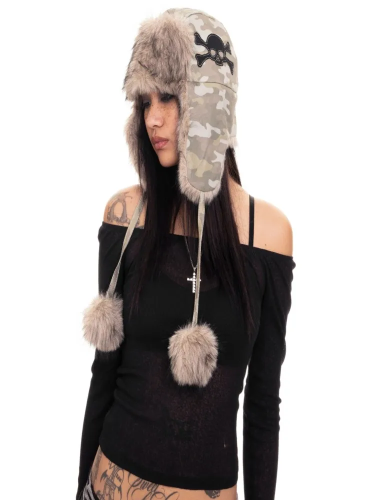 Y2k Camouflage Skull Graphic Print gothic Aesthetic rock subculture warm and plush fashionable Bomber hat ear protection hat emo