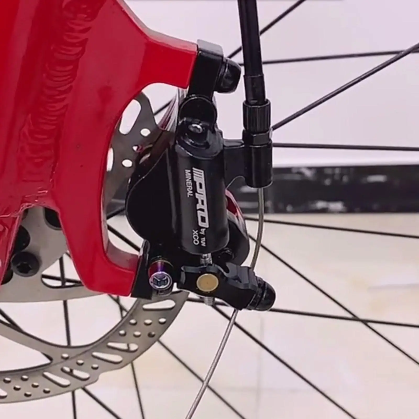 

Hydraulic Bike Disc Brake Calipers Floating 160mm Discs Wear Resistant Road Brake Pads for Racing and Commuting