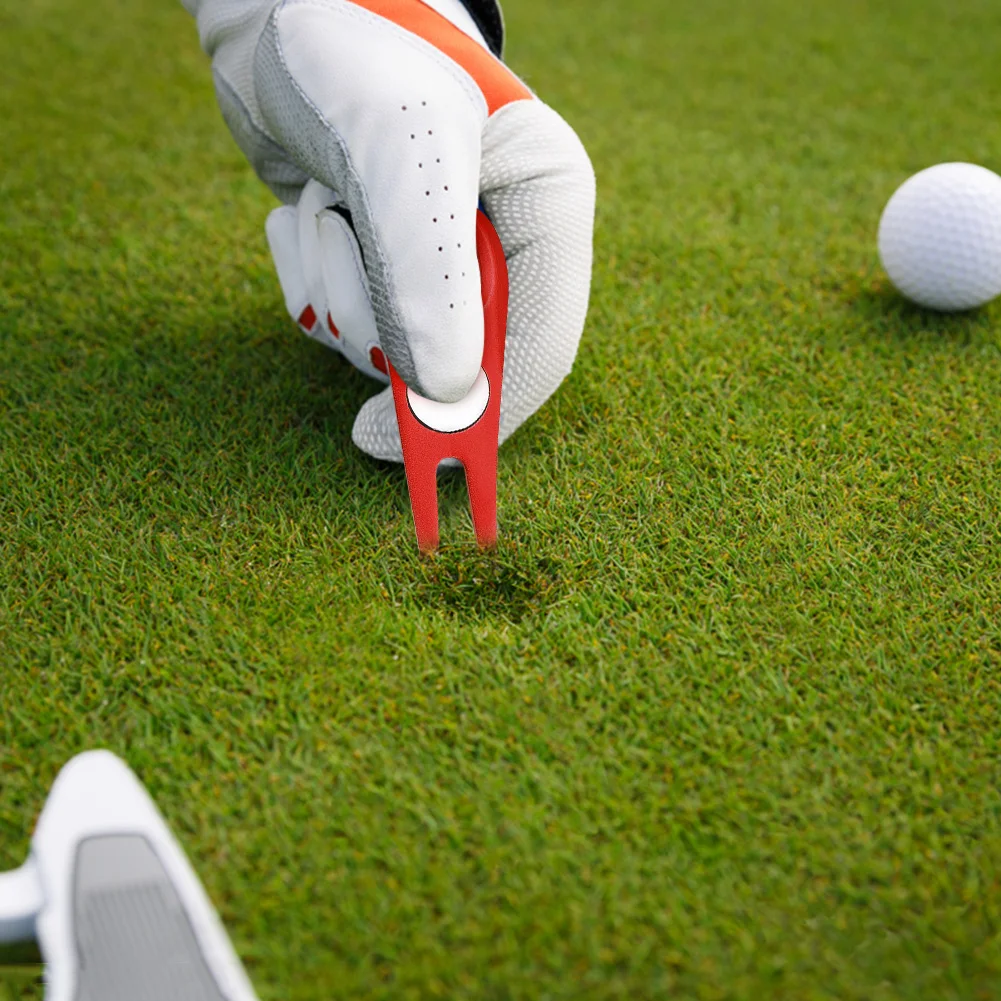 

Pitchfork Putting Green Fork Training Golf Divot Pitch Repair Tool (Red)