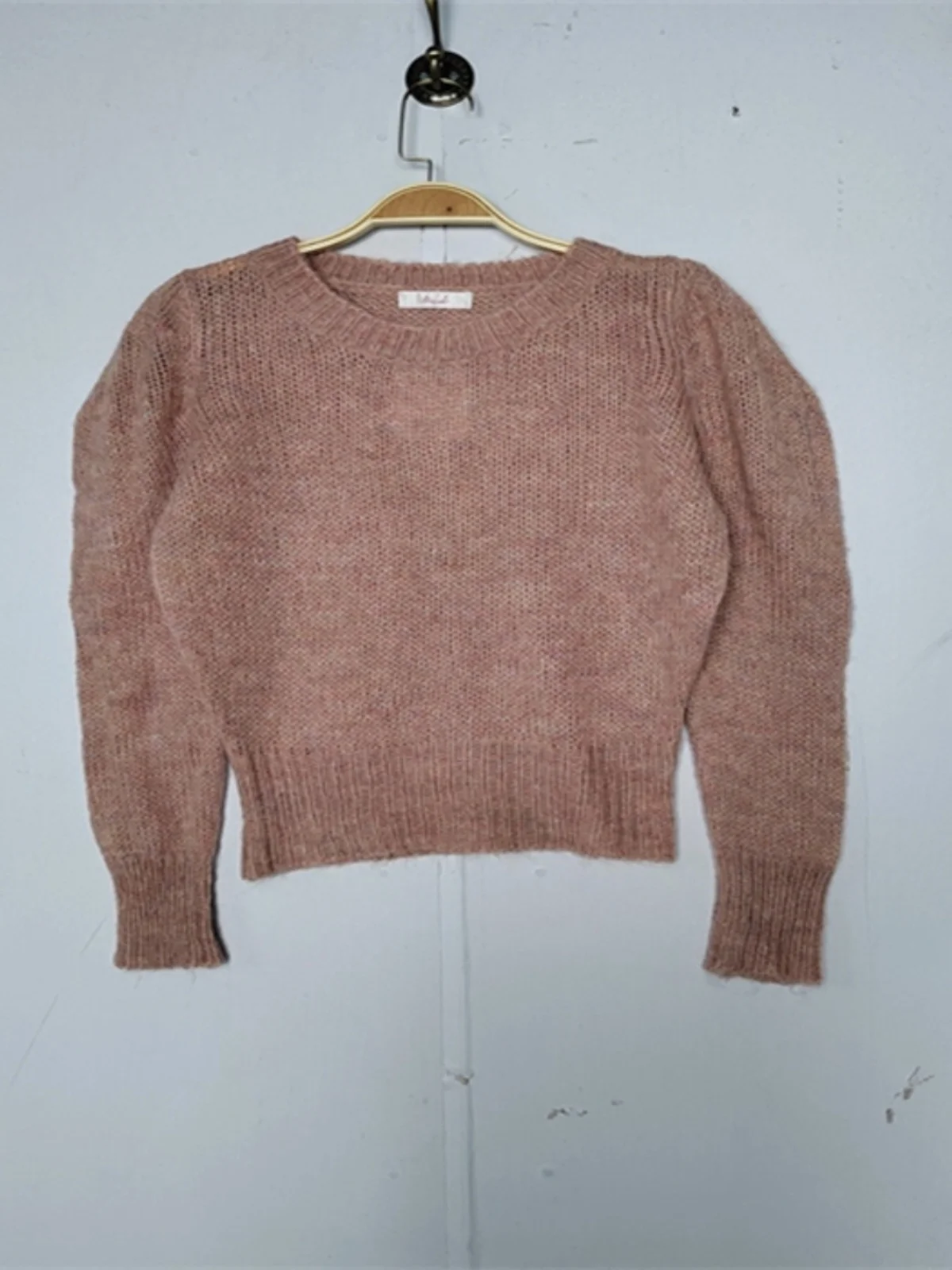 

Мягкий и легкий женский милый длинный свитер из мутоновой шерсти в стиле ретро, винтажный дизайн, удобный свободный крой, весенний Au...