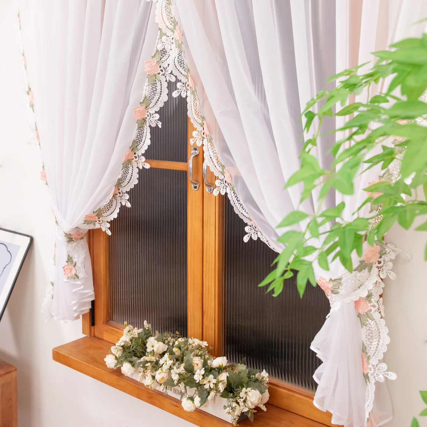 

1 шт., полупрозрачные прозрачные шторы, красочные вышитые кружевные шторы для гостиной, спальни, кухни, праздничное украшение