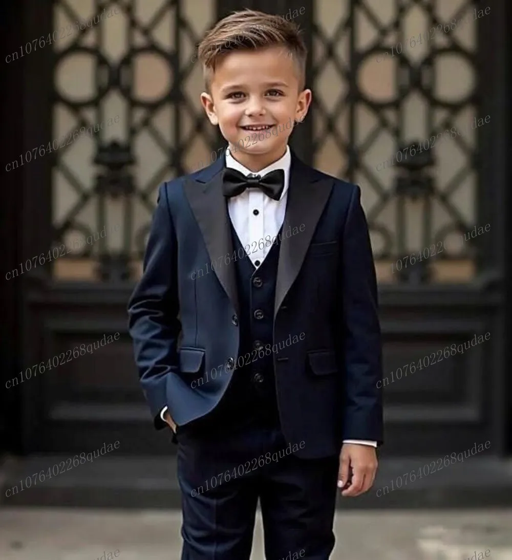 Passen Sie einen marineblauen und schwarzen Jungenanzug, einen formellen Kinder-Smoking, Kleinkind- und Kinderkleidung, Jungenkleidung, 3-teiliges Set, Jacke, Weste und Hose an