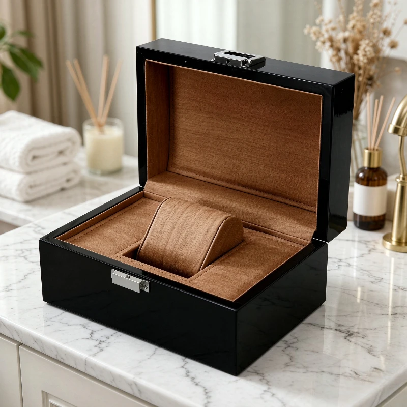 Wooden Watch Case with Lock Shock Resistant Travel Storage Display Organizer for Men Watch Collection 시계 보관함