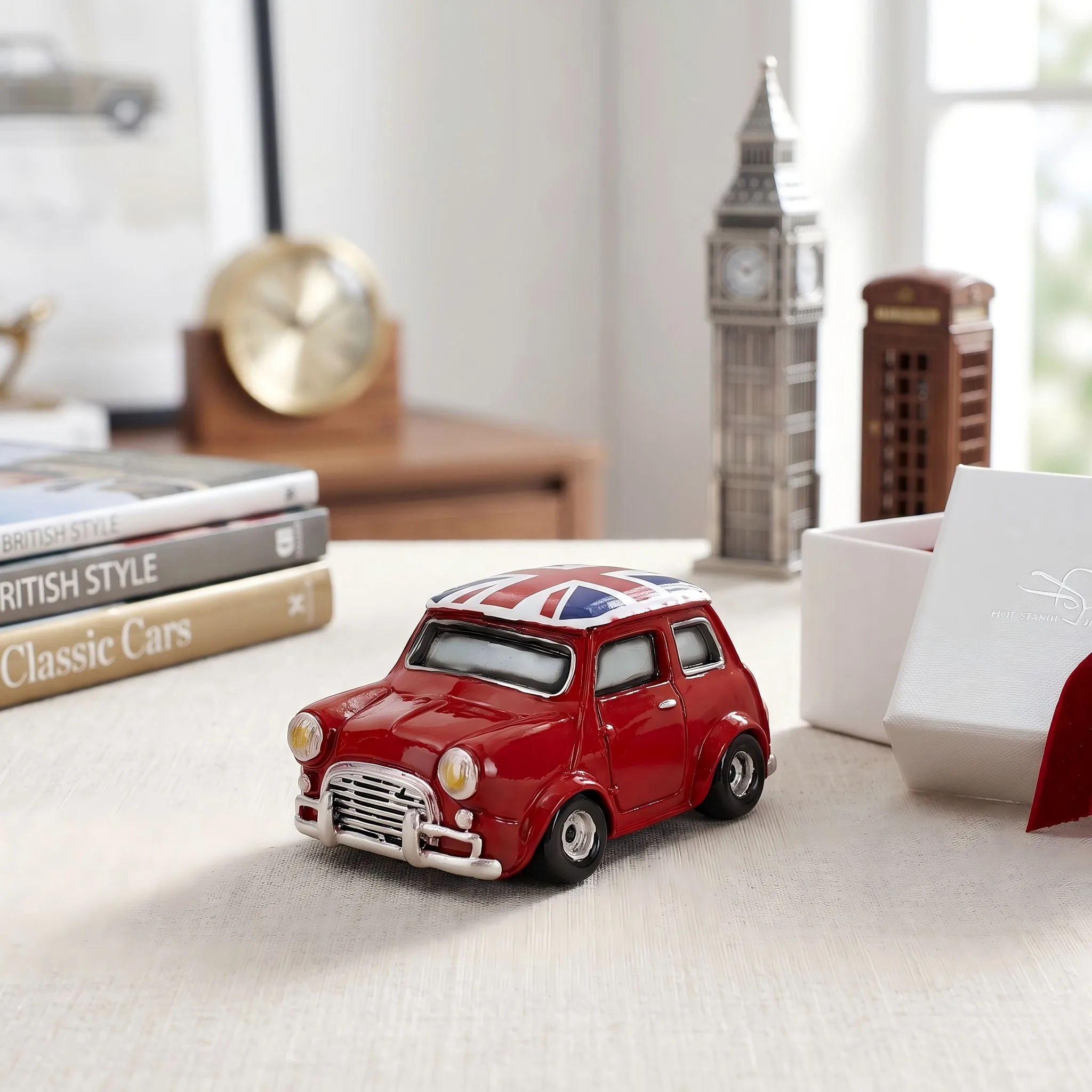 Vintage British Car Figurine R - Home Office British recension och pris