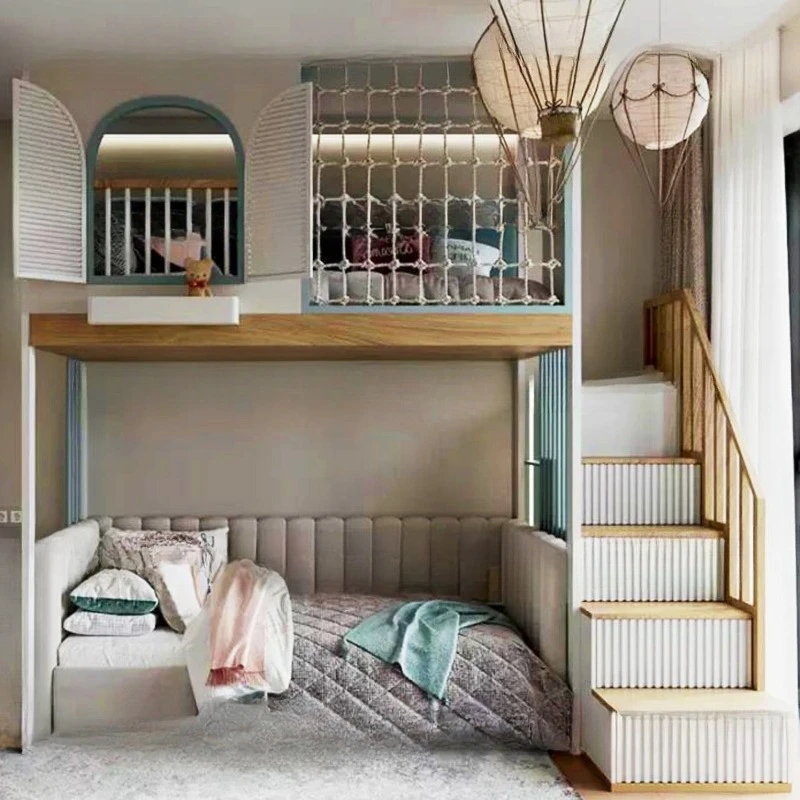 Sono disponibili pavimenti superiori e inferiori per adulti. Piccolo doppio essere d, a castello superiore e inferiore, legno massello genitore-figlio be d.