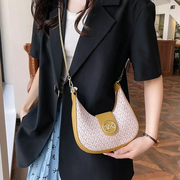 

2025 New Luxury Saddle Bag for Women Fashion Underarm Shoulder Bag with Top Handle, Vintage Crescent Crossbody Purse for Daily