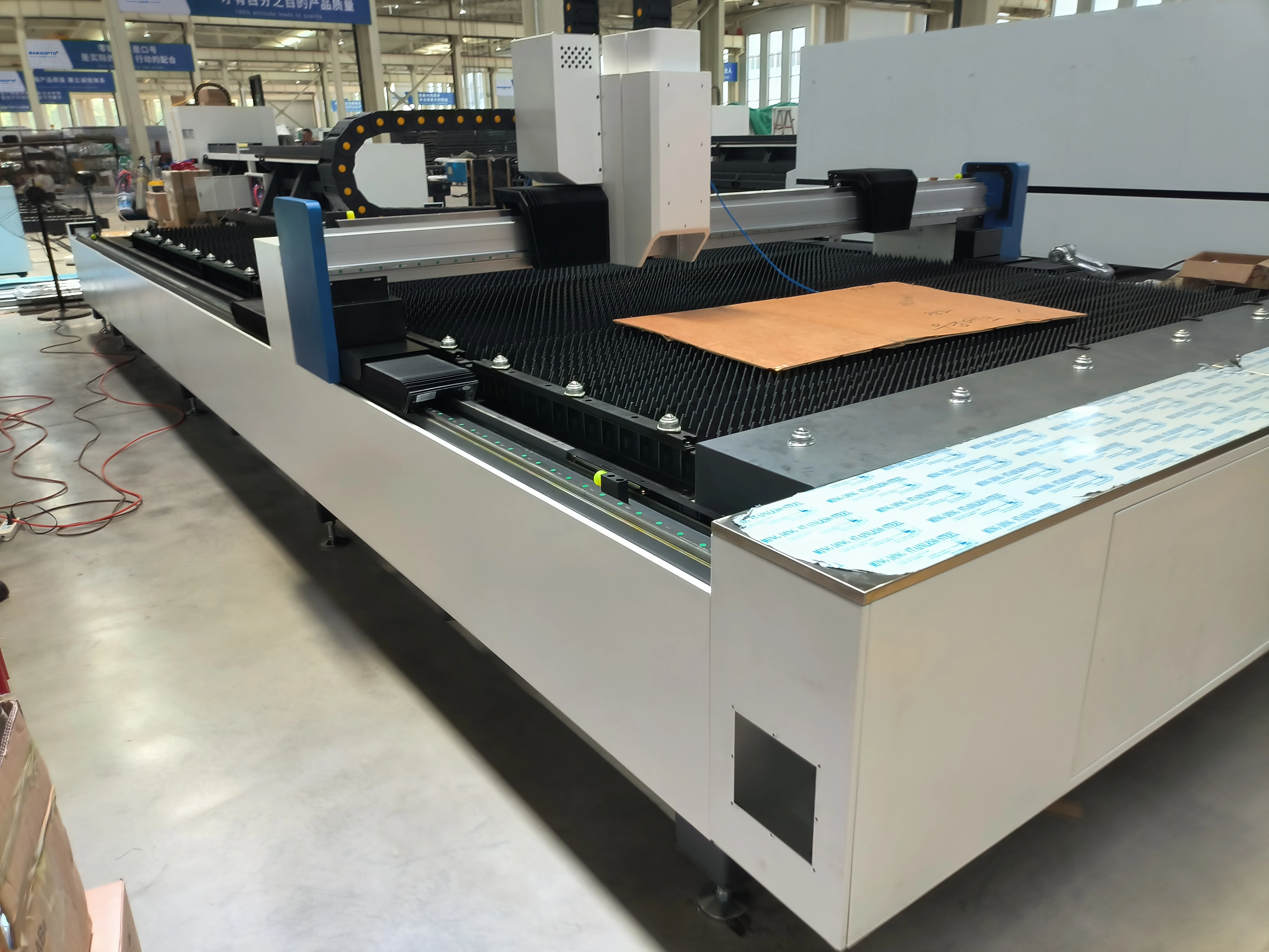 1kw-3kw laser cutting machine metal 1000w fiber laser cutting machine metal laser cutter cnc
