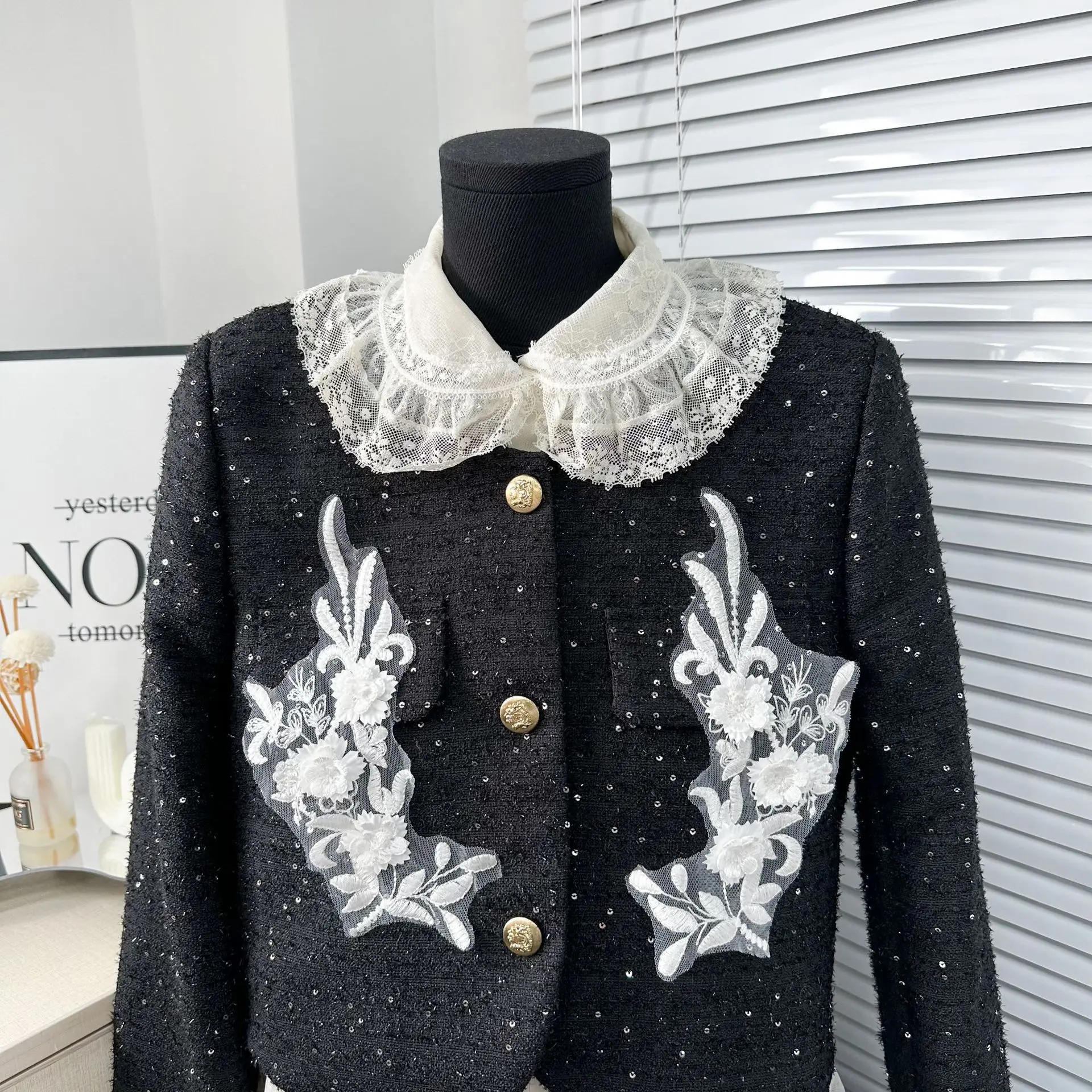 

1 pair New patch flower garment accessories lace applique white 3D embroidery matching DIY handmade ornament accessories