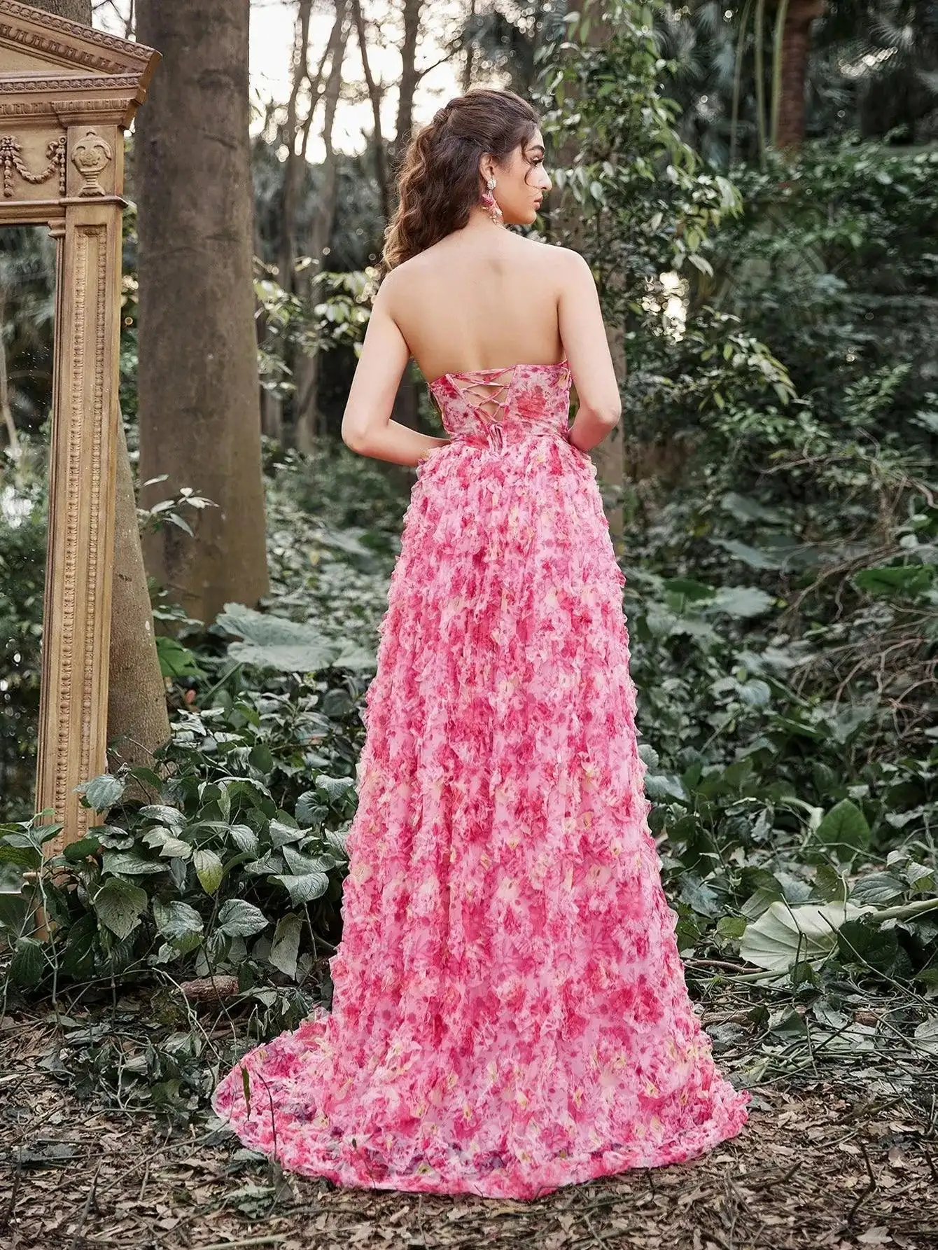 Elegant Floral Tulle Cascading Ruffle Hem Strapless Prom Dress