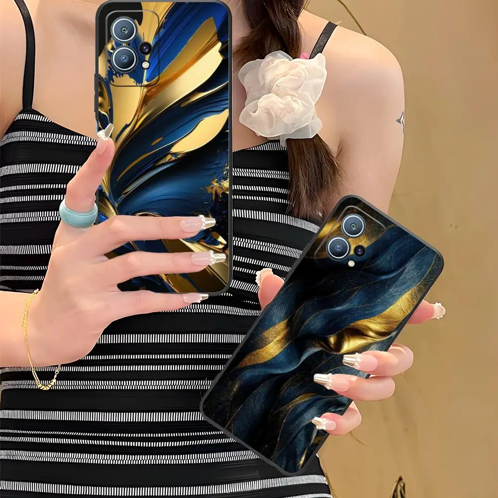 Abstract Golden Tex…