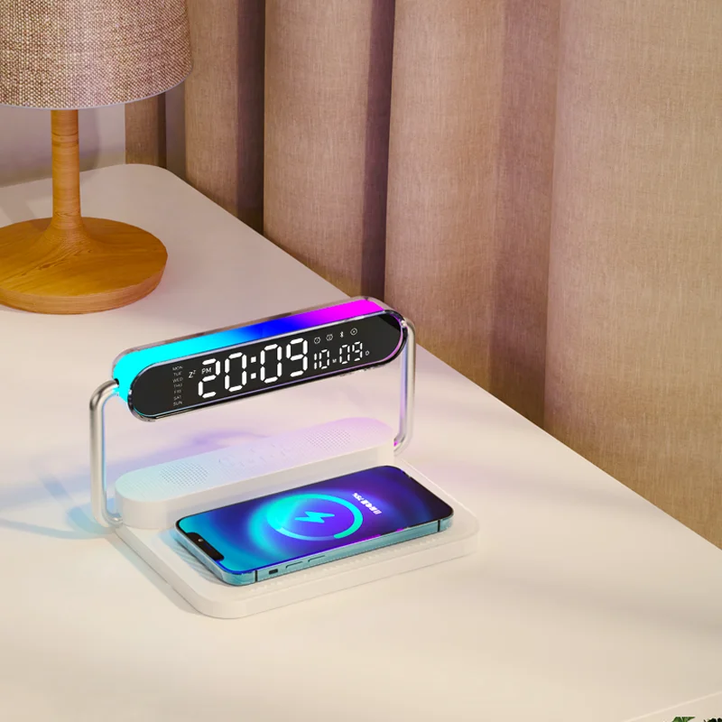 

Factory 3in1 Multifunction Chargers Desktop Fast Charging Wireless Charger with bluetooth Speaker