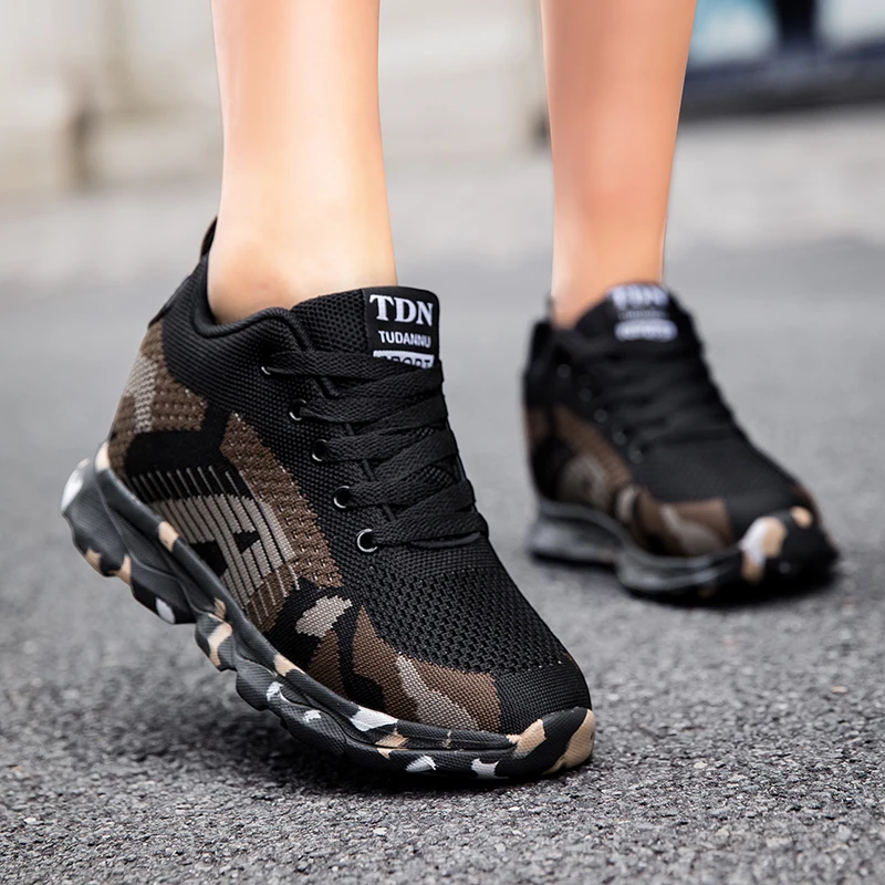 

Lightweight and Non Slip Sports Shoes, Men's Wear-resistant Casual Shoes Breathable Running Shoes, Outdoor Hiking Work Flat Shoe