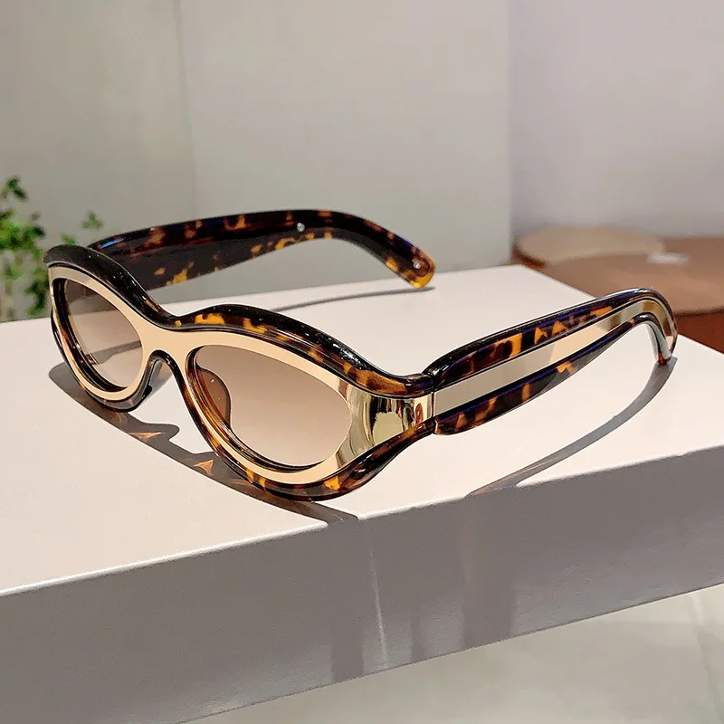 

New Trendy Y2K Sunglasses Men Women Luxury Brand Design Steampunk One-Piece Sun Glasses Punk Retro Ladies Vintage Eyewear Shades