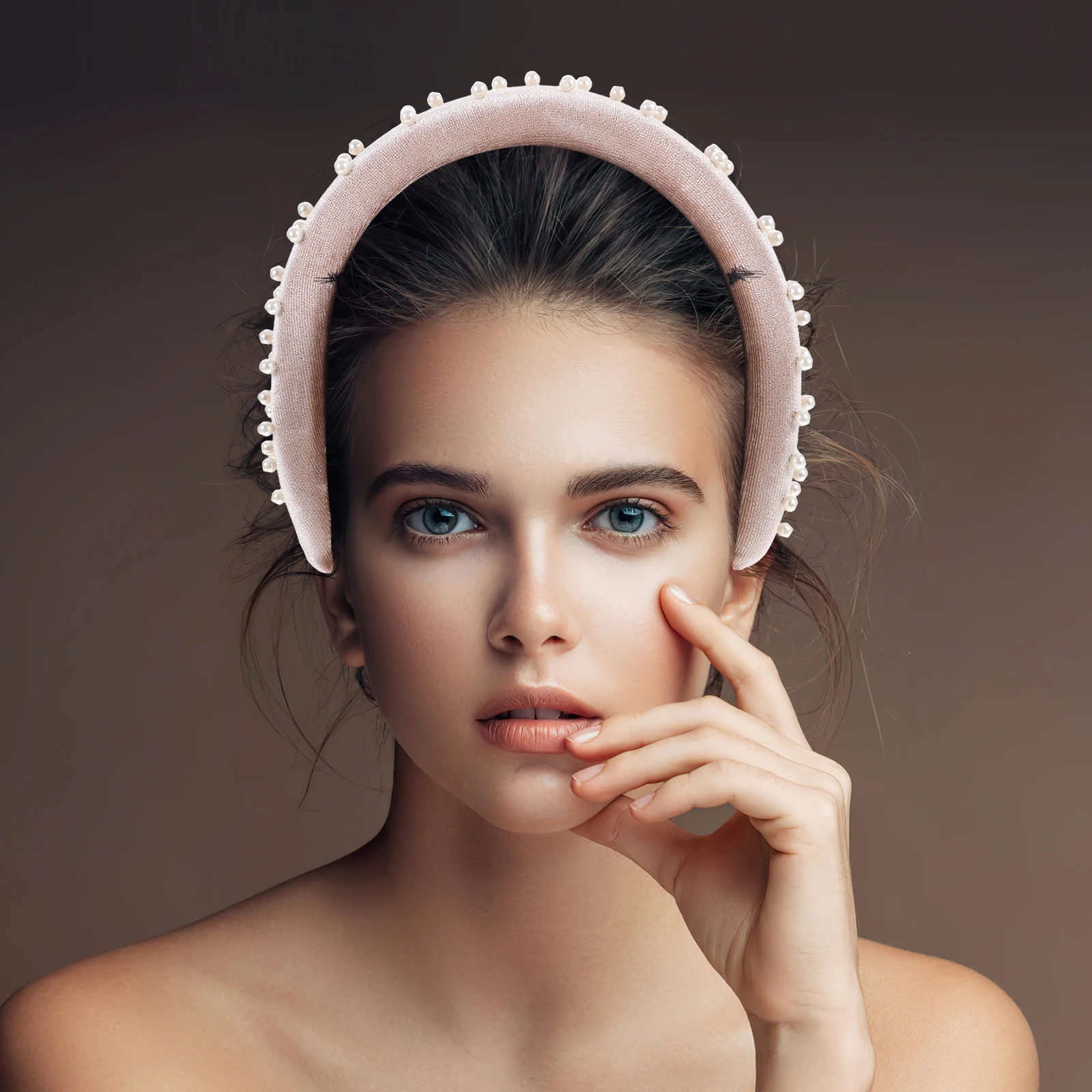 

Wide Headbands for Women Pearl Embellished Padded White Comfortable Smooth Edges Chic Design Long Lasting Hairstyle