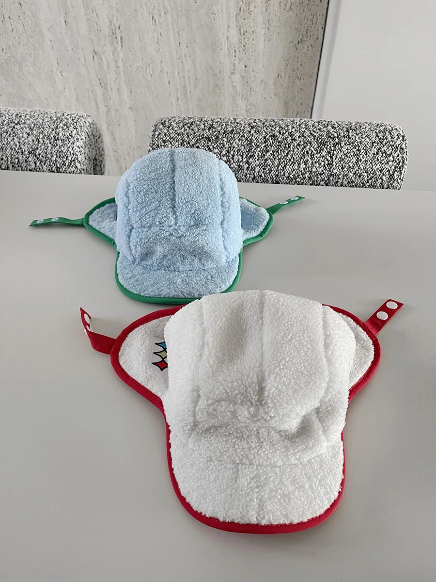 

Lamb wool patch Lei Feng hat autumn and winter warm ear protection peaked cap ski hat flying hat men