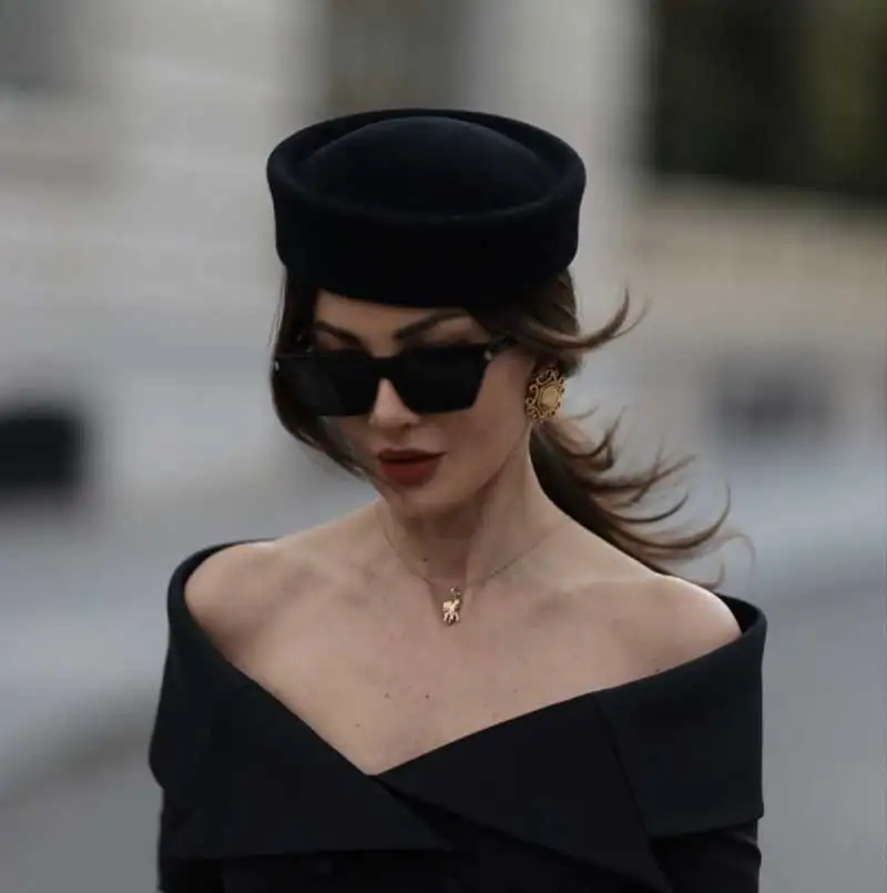 Women Wool Felt Berets Hat Vintage Hard Top Concave Top Fedoras Hats Wedding Fascinator Hats Wedding Cocktail Party Pillbox Cap