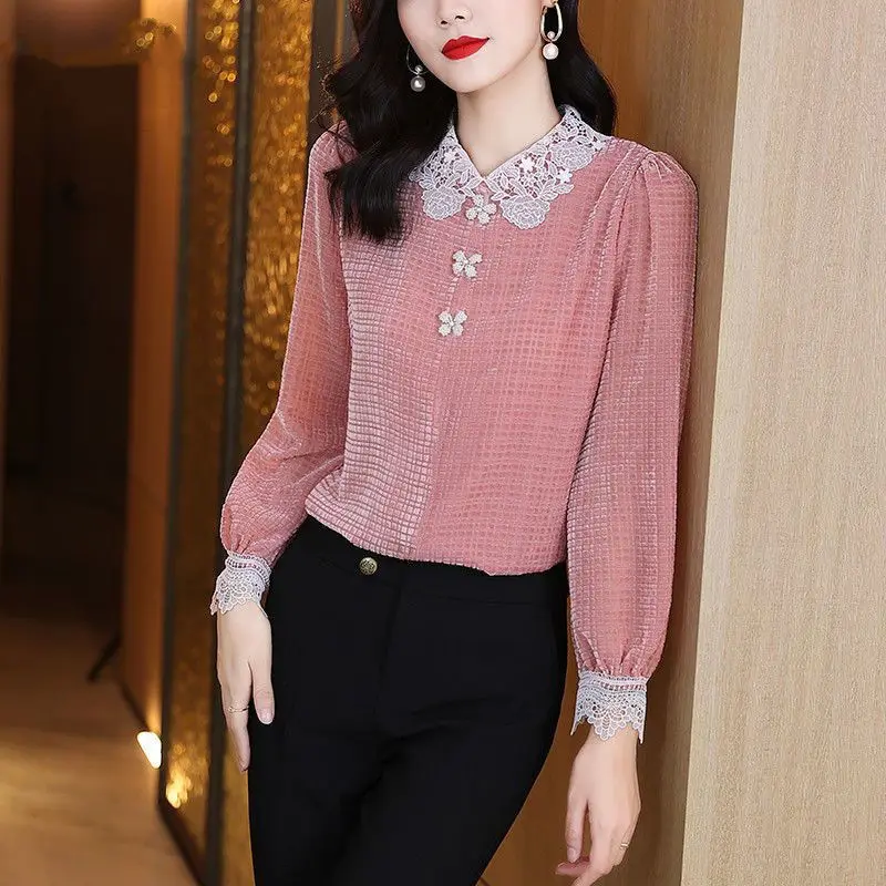 Spring Autumn Lace Patchwork Velvet Shirt Sweet Peter Pan Collar Women\'s Stylish Diamonds Three-dimensional Decoration Blouse