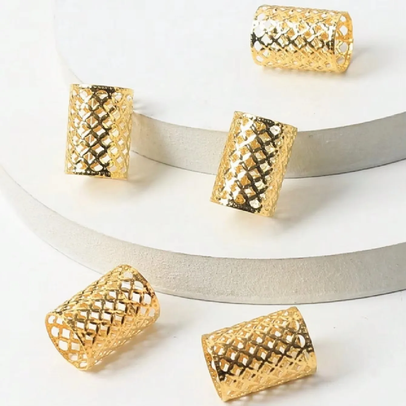 5 개/가방 16*22mm 중공 패턴 금속 골드 & 실버 Dreadlock 큰 구멍 헤어 링 생일 파티 연회를위한 DIY 액세서리