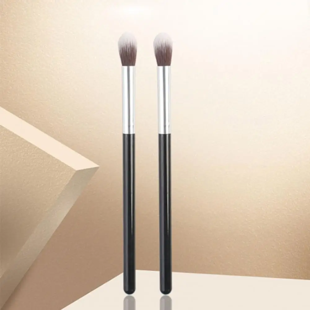 Plastic Universal Eye Shadow Concealer Blending Beauty Brush Tool Lightweight Makeup Brush Non-drop for Daily Use