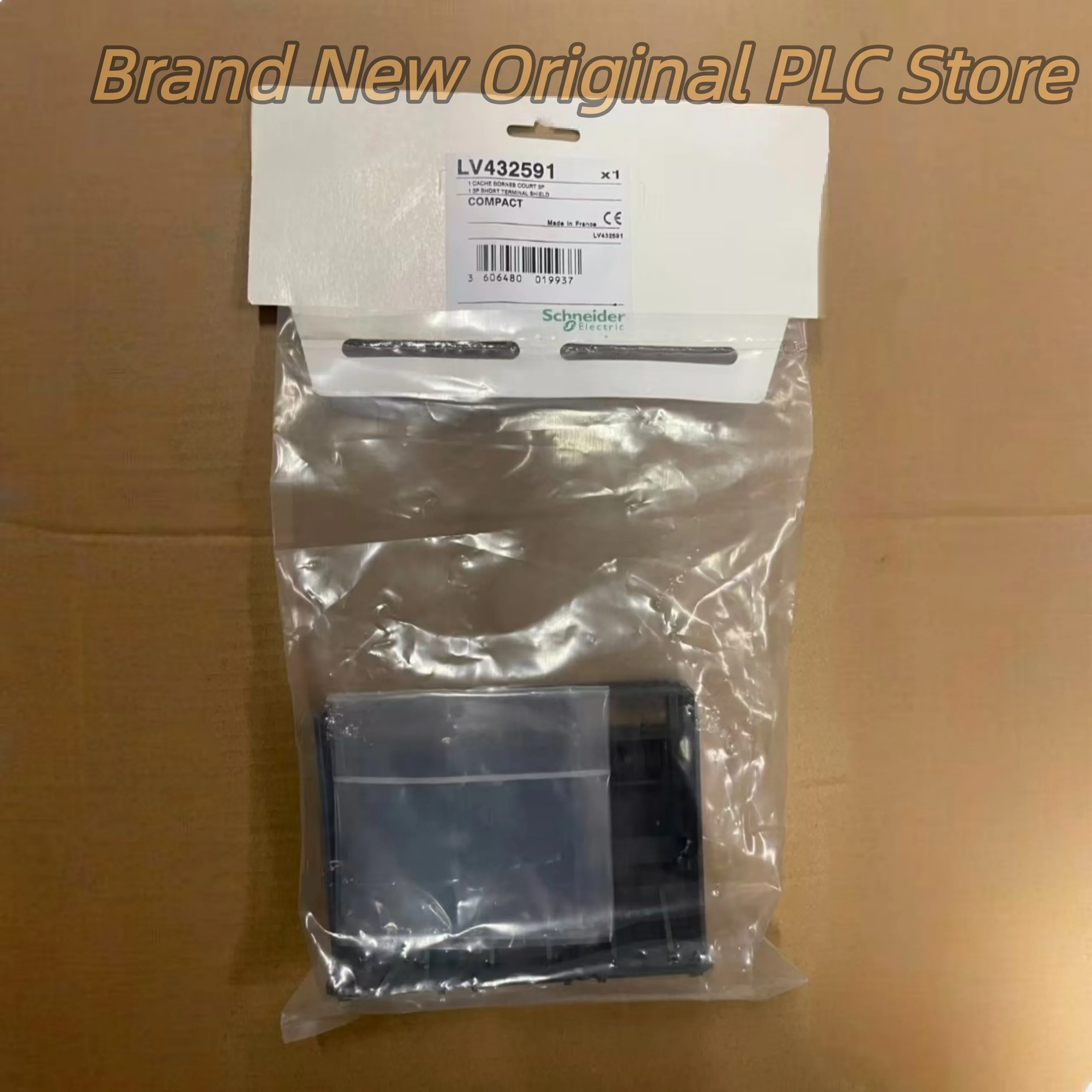 

New original LV432591 RM4TR32 Short Terminal Shield
