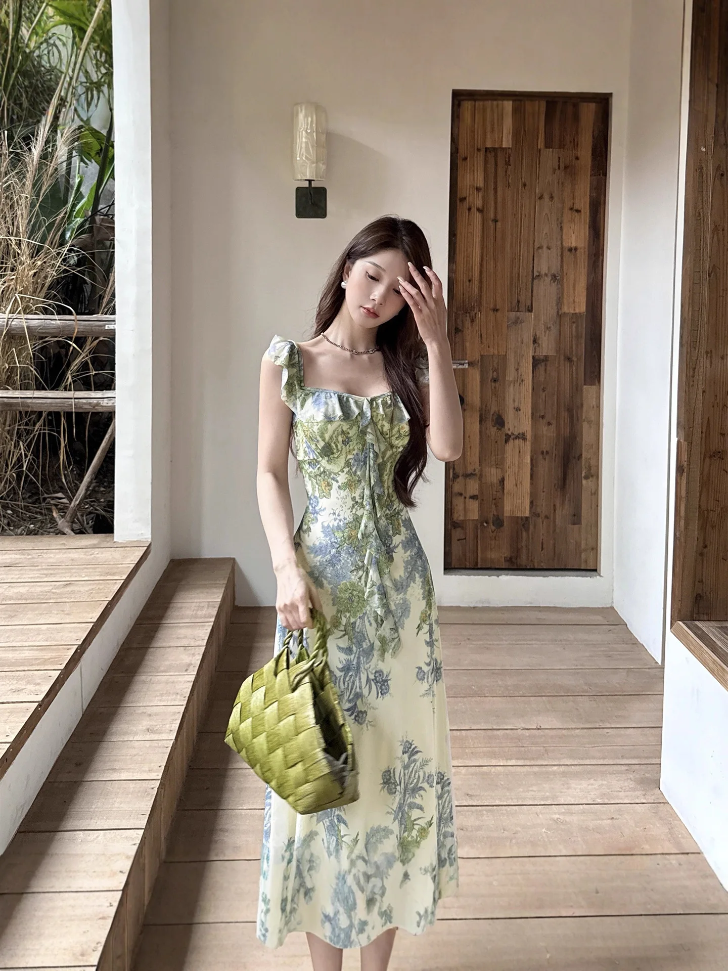 French Retro Ruffled Green Print Backless Square-neck A-line Dress For Women Forest Pastoral Waist-cinched Lace-up A-line Dress