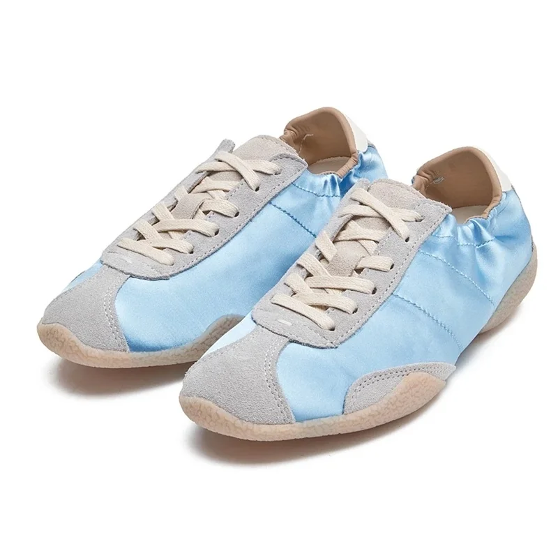 2026 Women's All-Day Comfort Sneakers  Anti-Slip Breathable Flat Casual Shoes for Daily Walking & Spring Autumn Wear