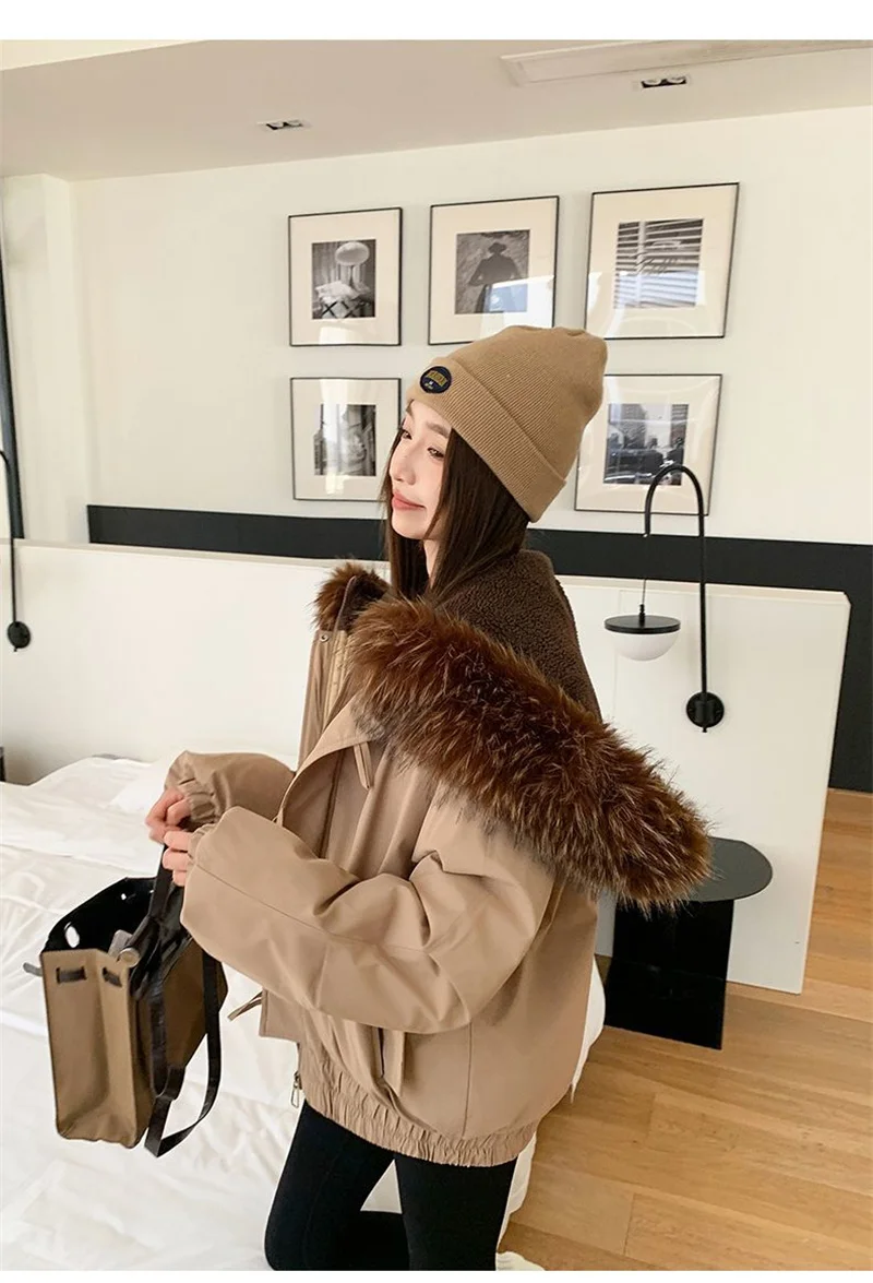 Warm Down jacket Ladies Pai Overcome Winter 2026 New Cotton Padded Coat Women Parkas Horn Hooded Outcoat Big fur collar Overcoat