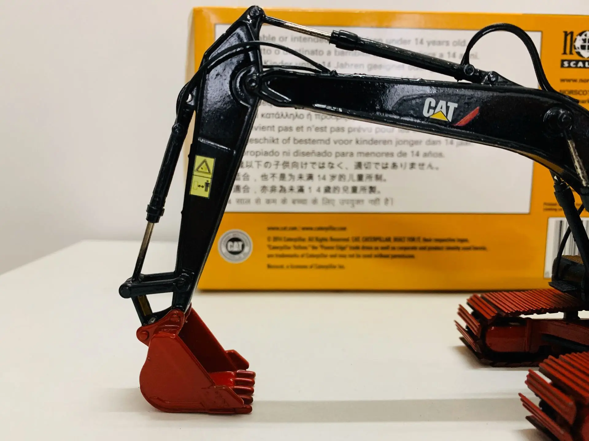 320D L Hydraulic Excavator Black 1/50 Scale Die-Cast Model