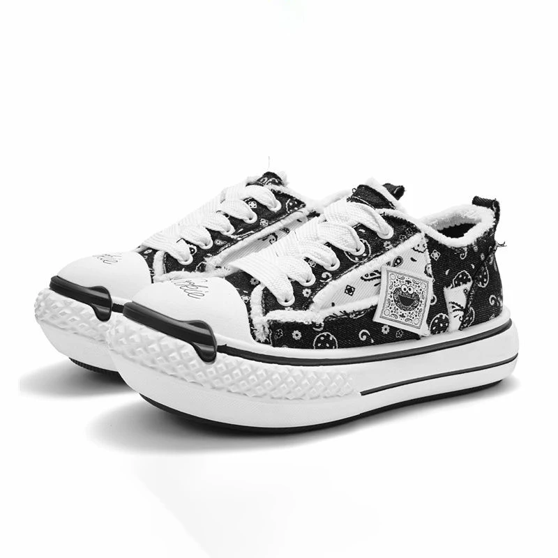 New men's and women's canvas shoes Breathable hundred with thick bottom comfortable casual shoes men's board shoes