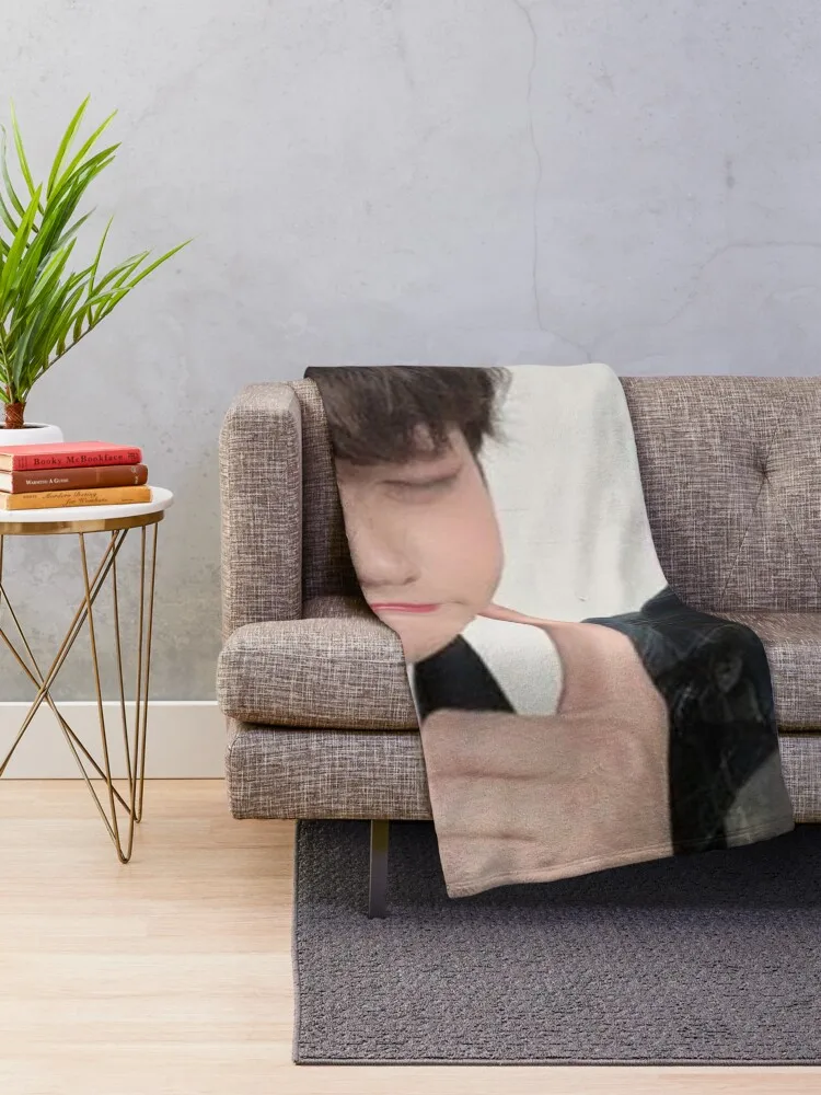 TXT Soobin & Yeonjun Throw Blanket Decorative Throw for sofa Blankets