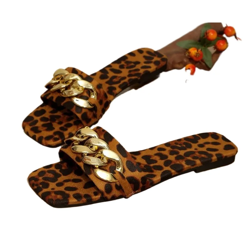 Women Slippers Summer Large One-line Metal Chain Sandals Outer Wear Square Head Flat Slippers Outdoor Beach Shoes Slides Women