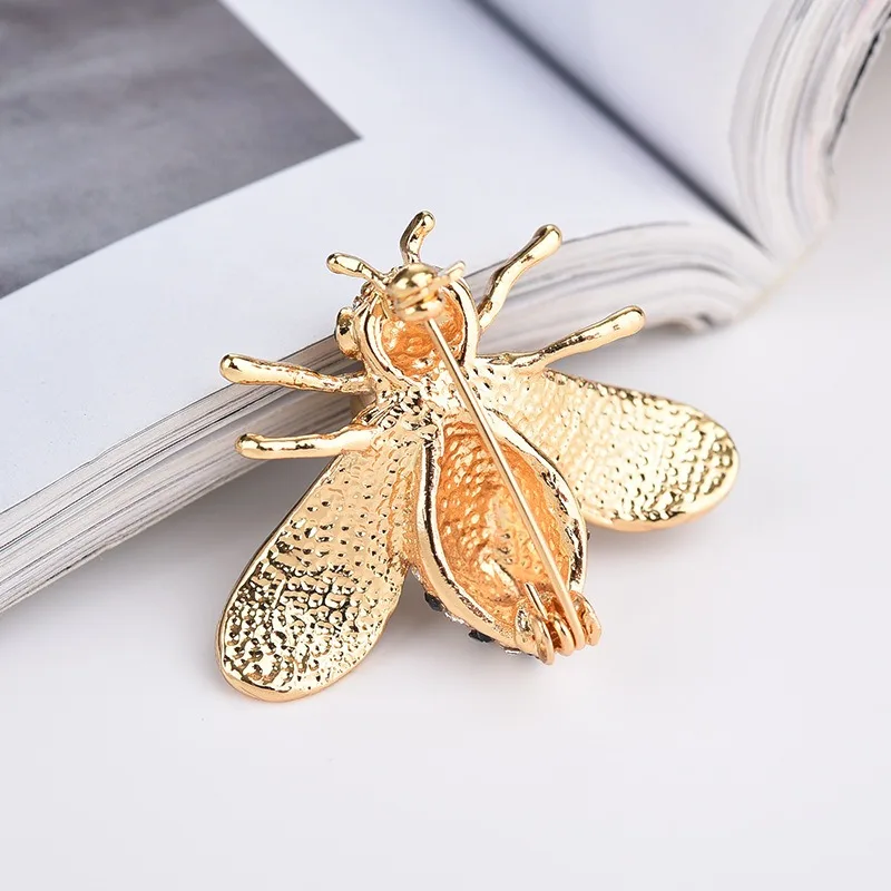 Brooch Senior Sense of High-end Creative High-end Animal Bee Clothing Women Selling All Corsage Pin Accessories Wholesale