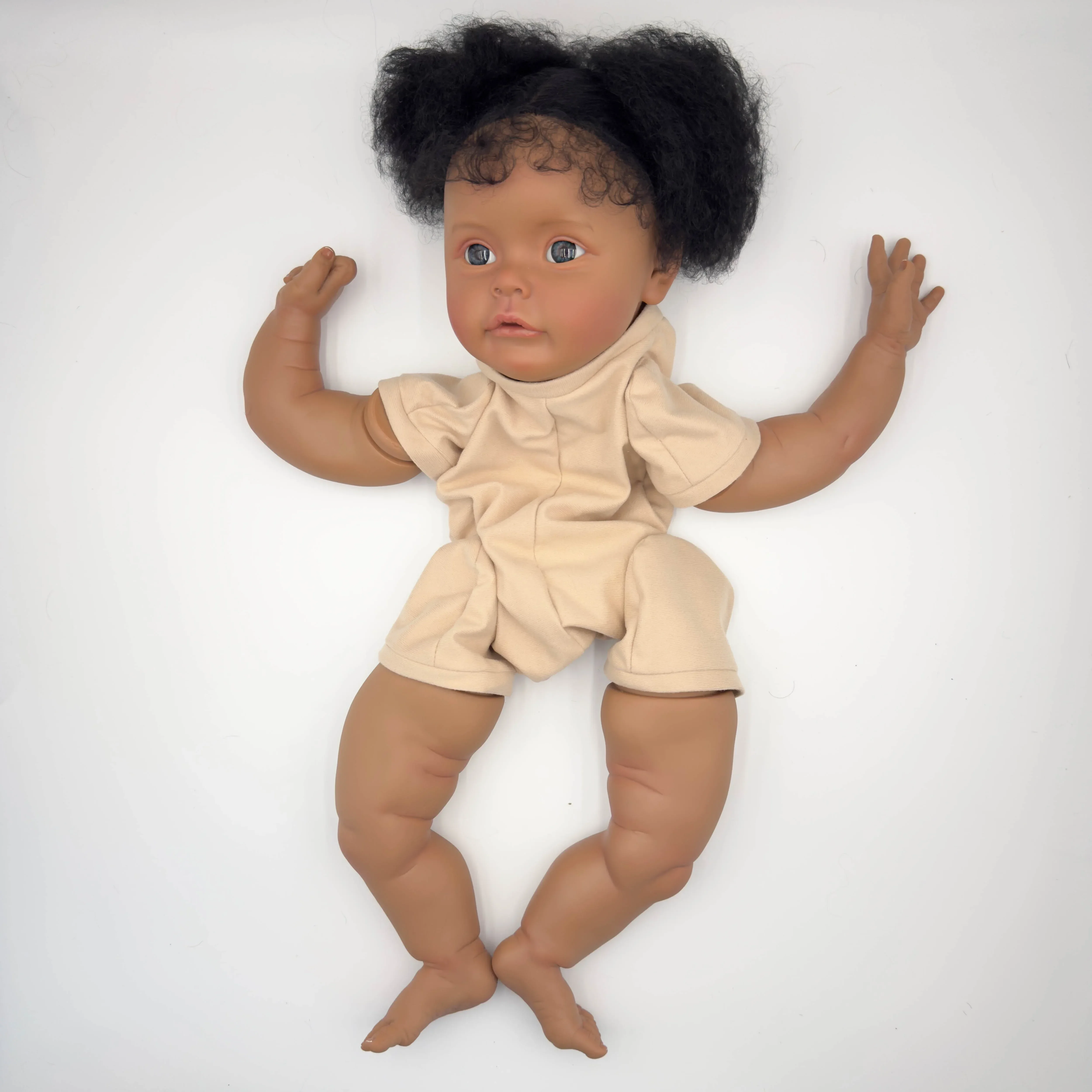 NPK 24'' Dark Skin Unfinished Reborn Doll Kit Reborn Suesue Lebensechte bemalte Kit Puppenteile mit Handwurzelhaar