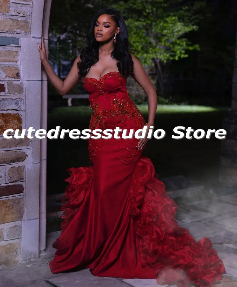 Abito da festa rosso modesto innamorato perline nappa abiti da sera a sirena Ruffles Satin African Women Long Prom Gowns