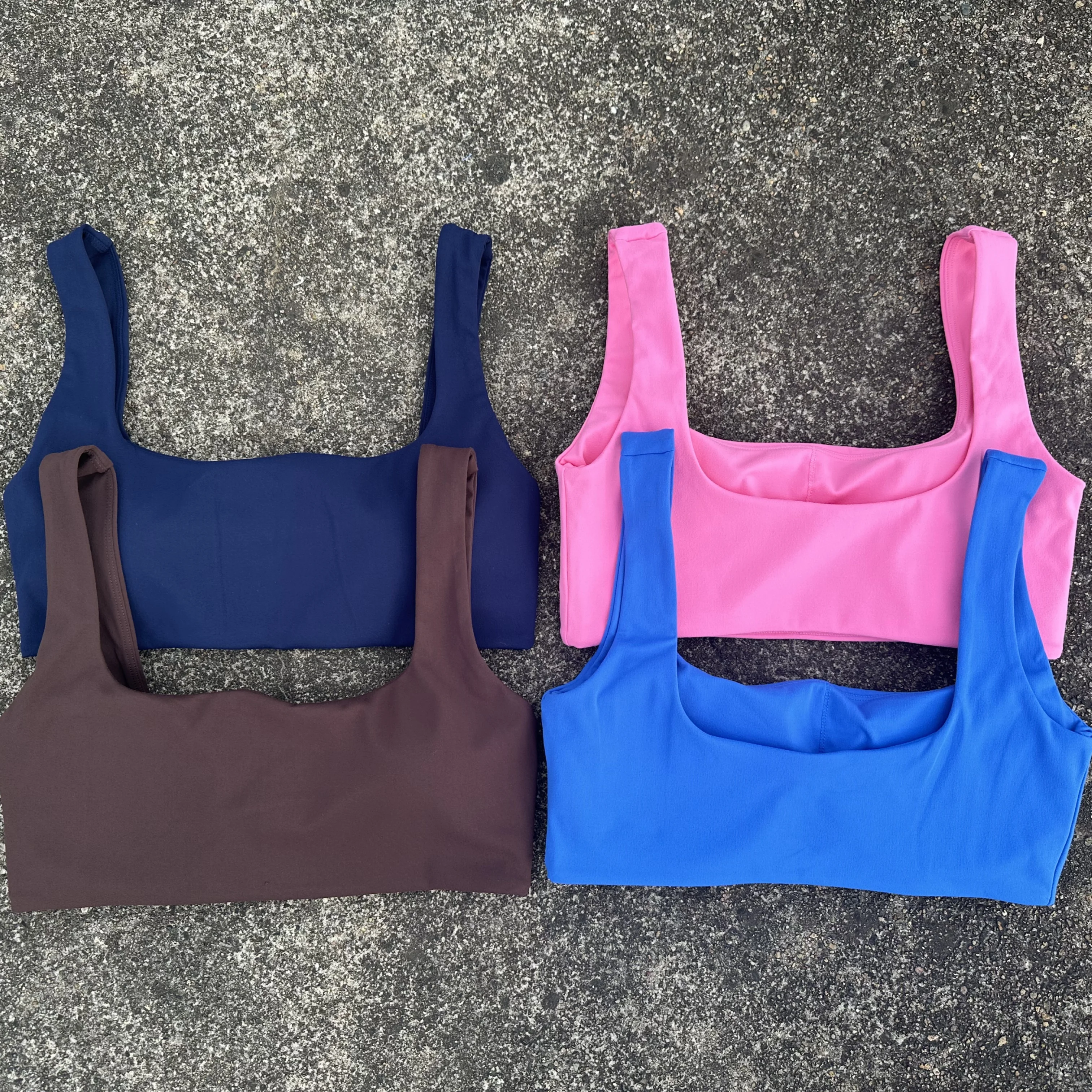 

Solid Color Square collar Women Hollow back shoulder straps Fitness sport Bra Top Comprehensive Training Gym Yoga Underwear pad