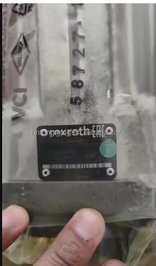 شاحنة مضخة Sanyi الجديدة المزودة بقطع غيار مضمونة تتضمن محرك متدرج ومضخة خرسانة مباشرة من الشركة المصنعة