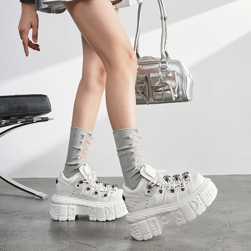 New Punk Women Platform Ankle Boots Female's Rock Round Toe Lace Up Fashion Retro Chunky Shoes Metal Decor Short Boots
