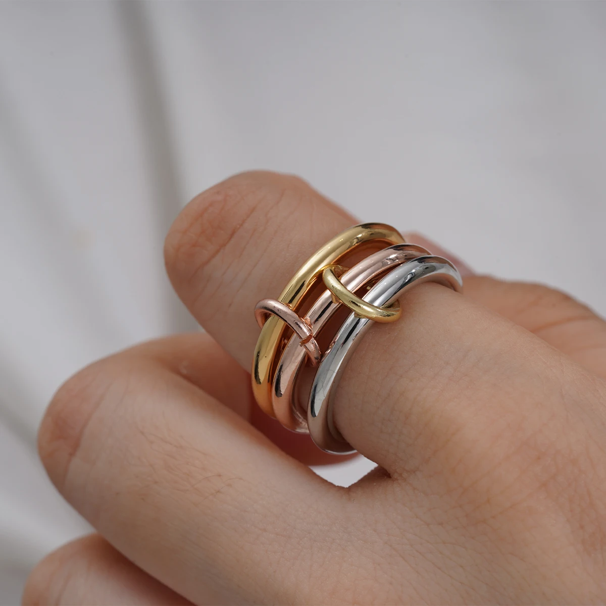 

Stainless Steel Mixed Color 3 Links Stacked Rings for Women 18K Gold Plated High Quality Waterproof Finger Jewelry New Gifts