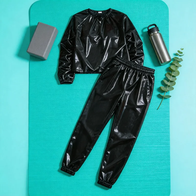 

Unisex Fitness Wear Suit Durable PVC Material Breathable Loose Cutting Outdoor Sports Sweat Training Outfit Skin-friendly