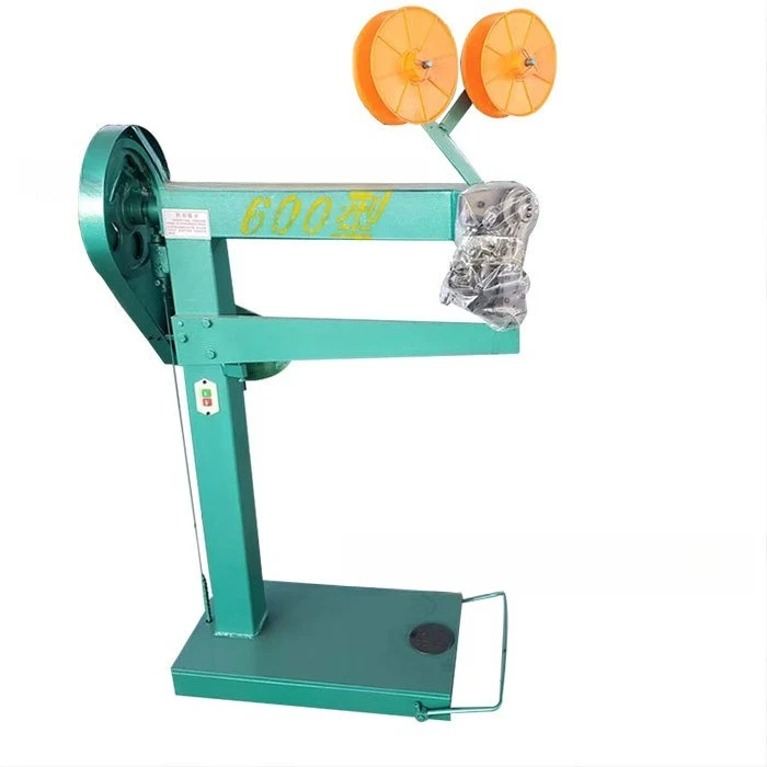 

Spot supply nail machine, corrugated cardboard nail box machine box machine 600 type manual foot pedal nail machine